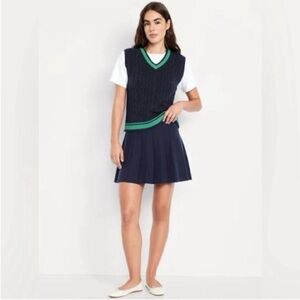 ✨NWT! Old Navy SoSoft Lite Pleated Sweater Skirt - Navy